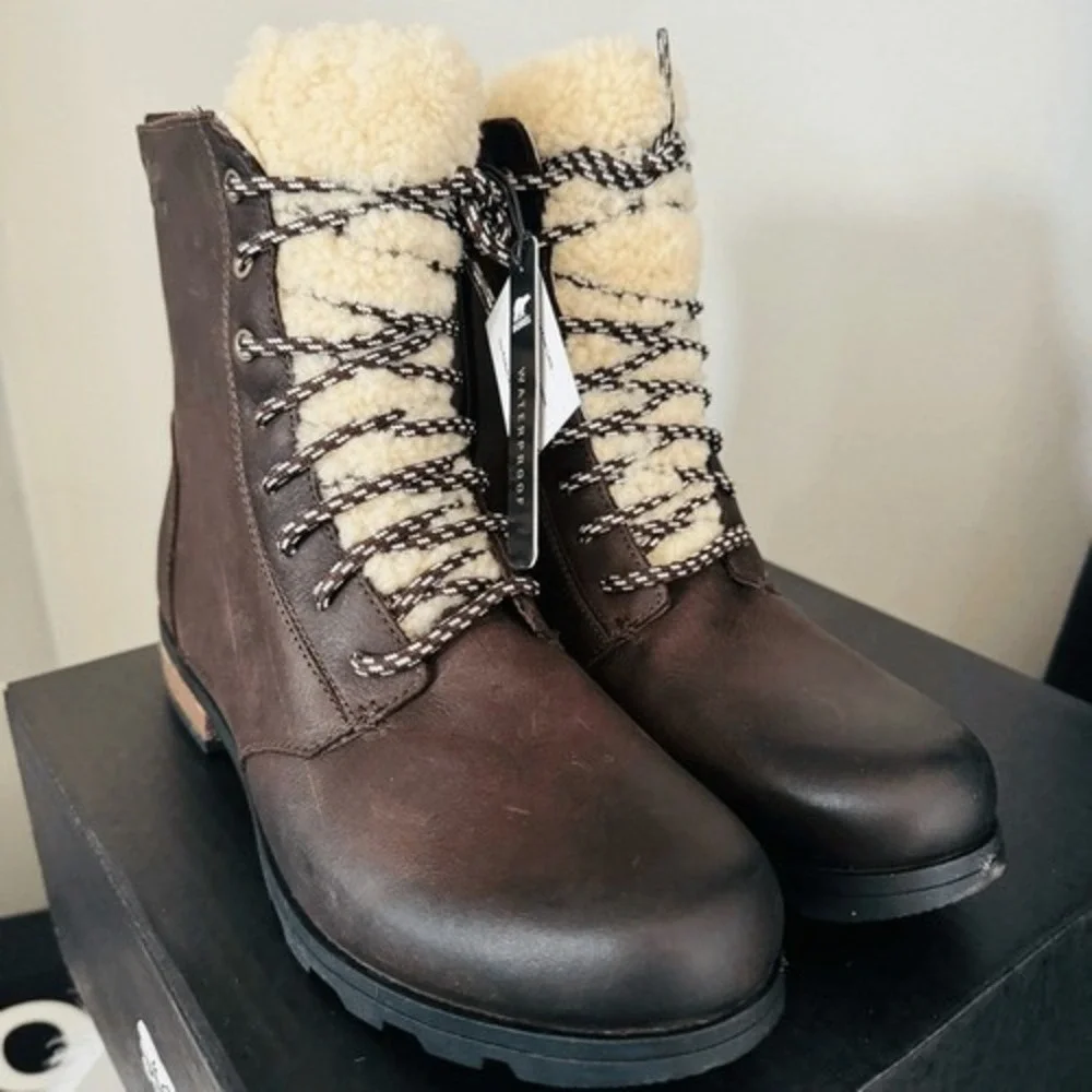 SOREL Emelie Genuine Shearling Lamb Fur Short‎ Lace-Up Boot, Brown, Size 11, NWT